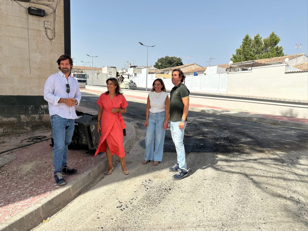 Obras del nuevo aparcamiento en la barriada de La UVA de Ronda